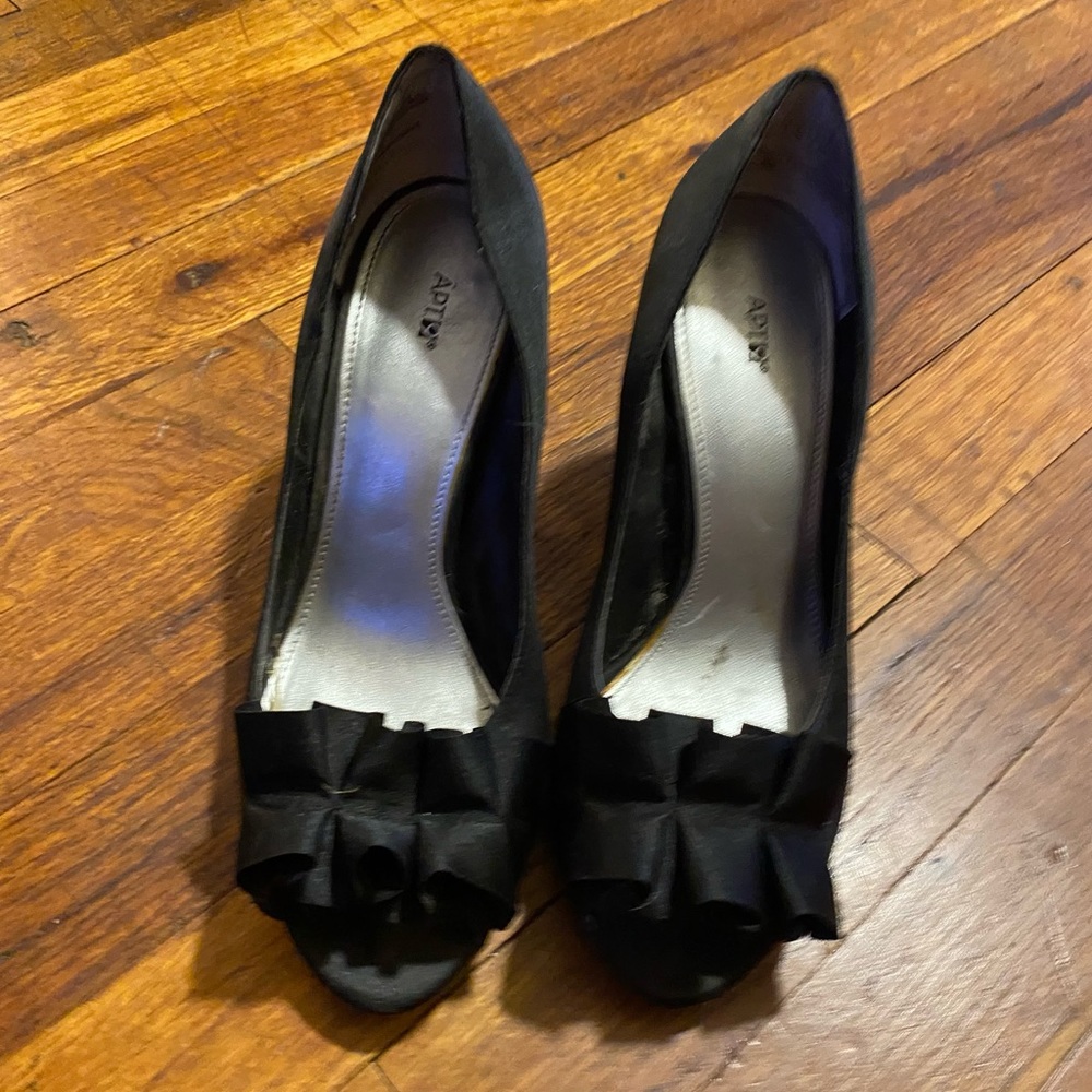 Apt 9 heels with fan accent at the toe.
